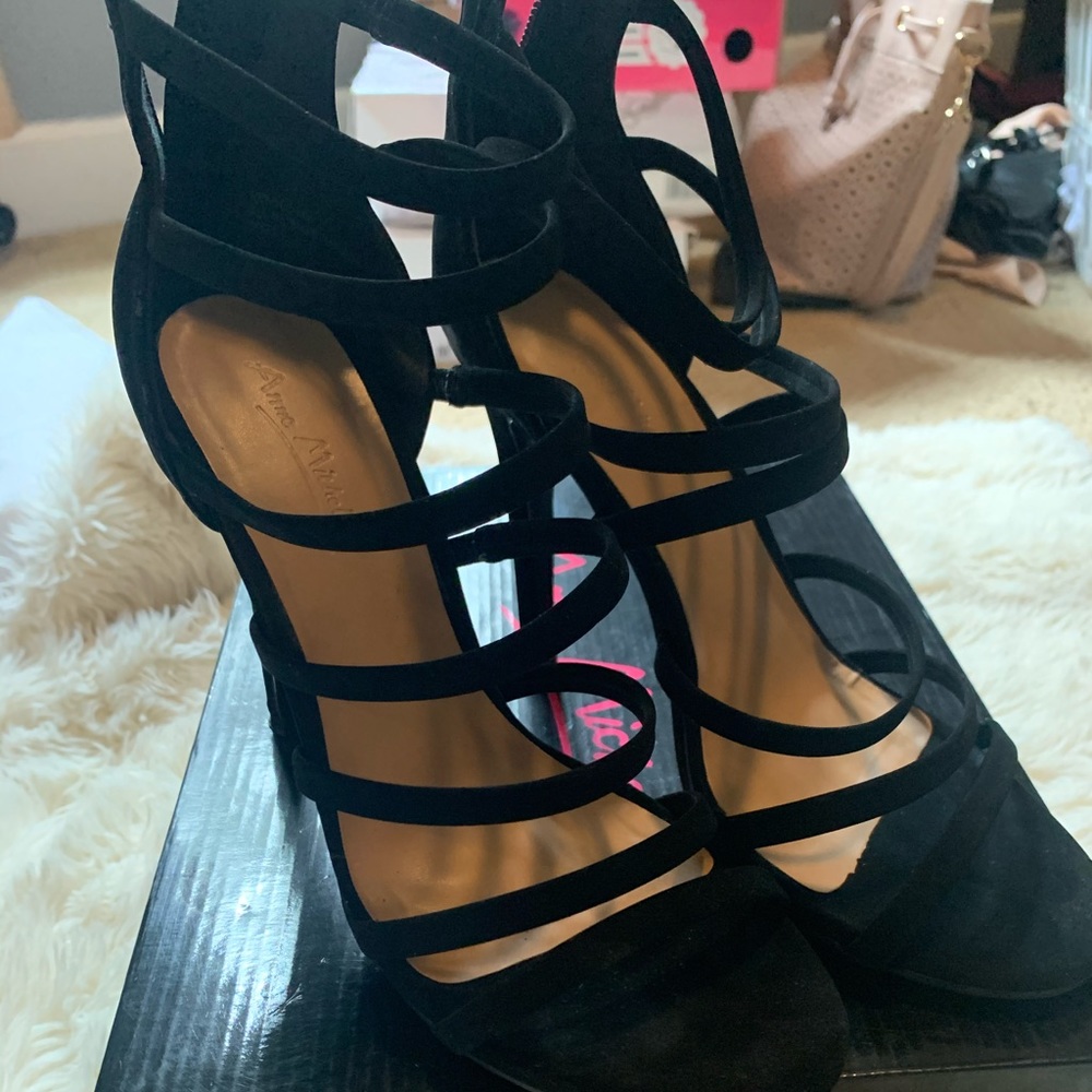 Black heels, new!!